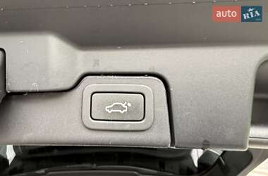 Внедорожник / Кроссовер Land Rover Range Rover Evoque 2016 в 