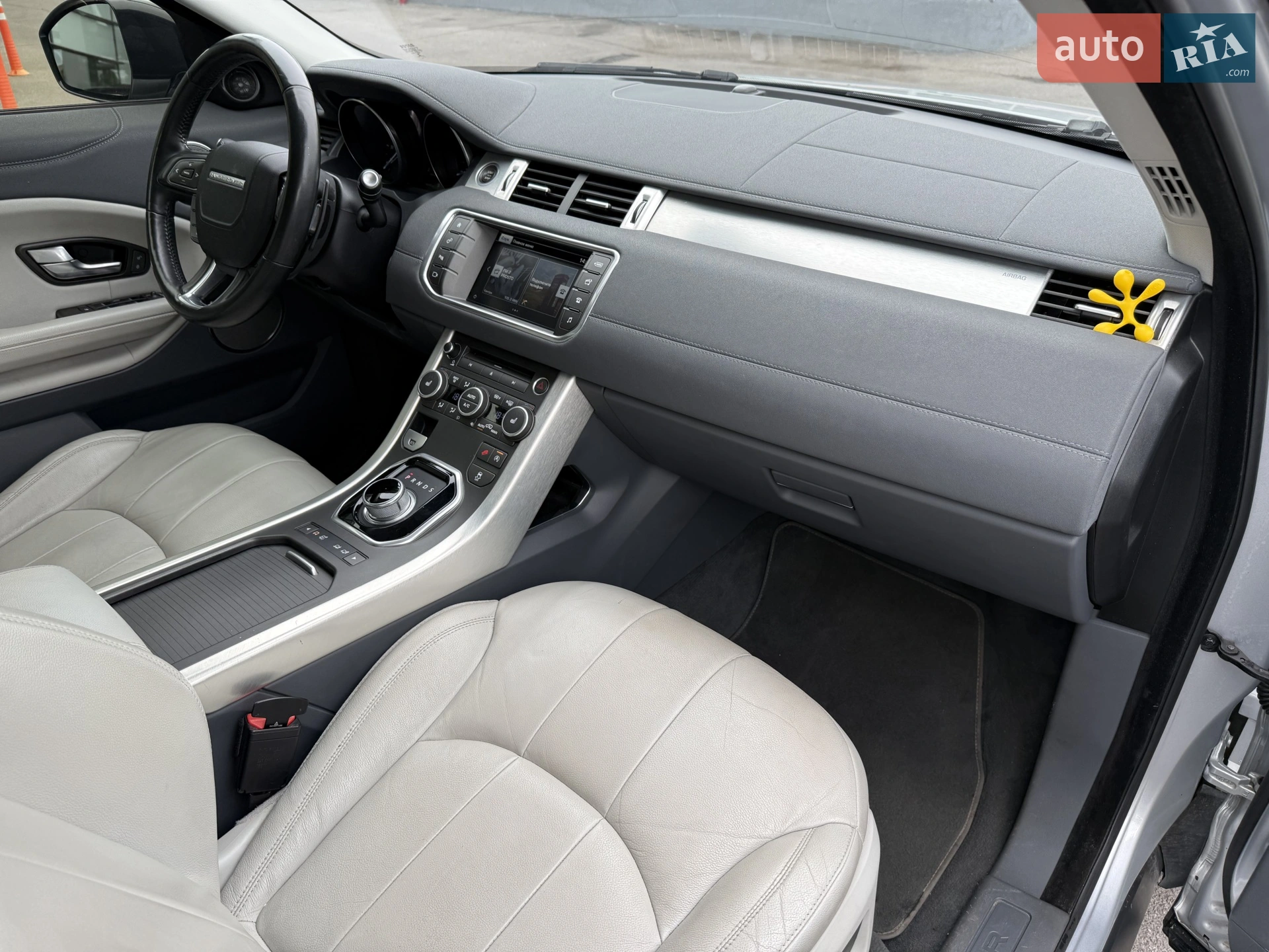 2016 Land Rover Range Rover Evoque - мініатюра 24