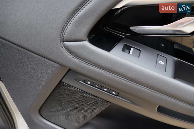 Внедорожник / Кроссовер Land Rover Range Rover Evoque 2019 в Львове