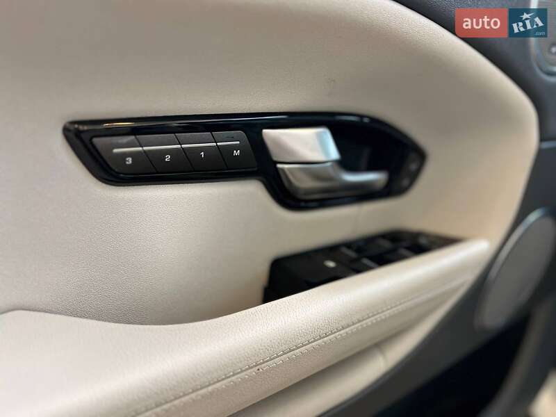 Внедорожник / Кроссовер Land Rover Range Rover Evoque 2017 в Киеве