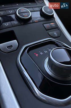 Внедорожник / Кроссовер Land Rover Range Rover Evoque 2014 в 