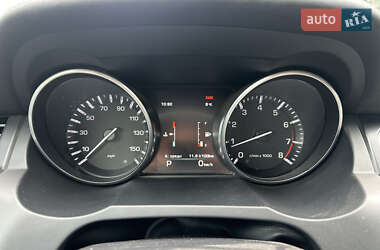 Внедорожник / Кроссовер Land Rover Range Rover Evoque 2014 в 