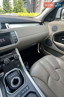 Внедорожник / Кроссовер Land Rover Range Rover Evoque 2013 в 