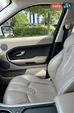 Внедорожник / Кроссовер Land Rover Range Rover Evoque 2013 в 
