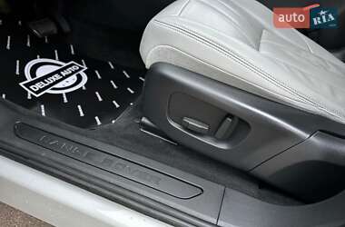 Внедорожник / Кроссовер Land Rover Range Rover Evoque 2019 в 
