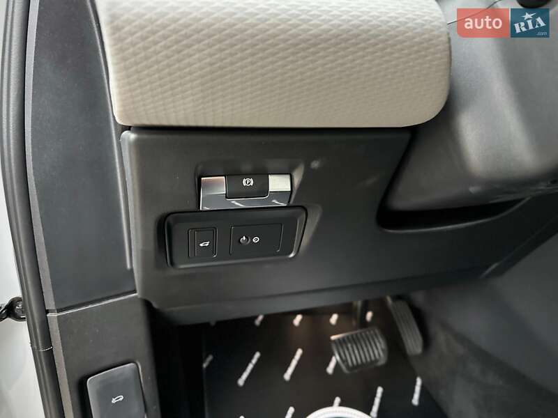 Внедорожник / Кроссовер Land Rover Range Rover Evoque 2019 в Киеве