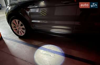 Позашляховик / Кросовер Land Rover Range Rover Evoque 2016 в 