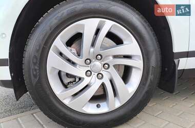 Внедорожник / Кроссовер Land Rover Range Rover Evoque 2024 в 