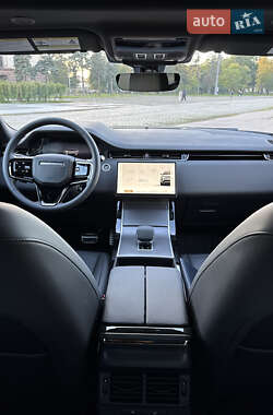 Позашляховик / Кросовер Land Rover Range Rover Evoque 2024 в 