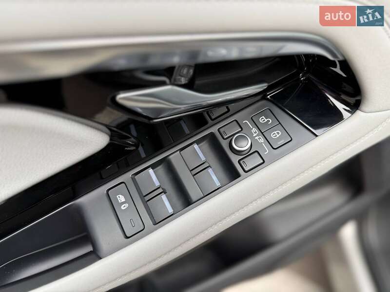 Внедорожник / Кроссовер Land Rover Range Rover Evoque 2019 в Киеве фото 14 Внедорожник / Кроссовер Land Rover Range Rover Evoque 2019 в Киеве