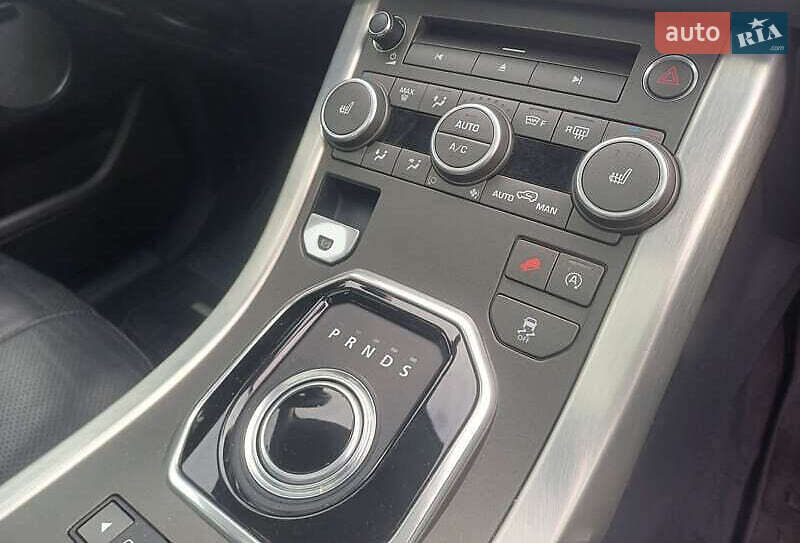 Внедорожник / Кроссовер Land Rover Range Rover Evoque 2016 в Киеве фото 31 Внедорожник / Кроссовер Land Rover Range Rover Evoque 2016 в Киеве