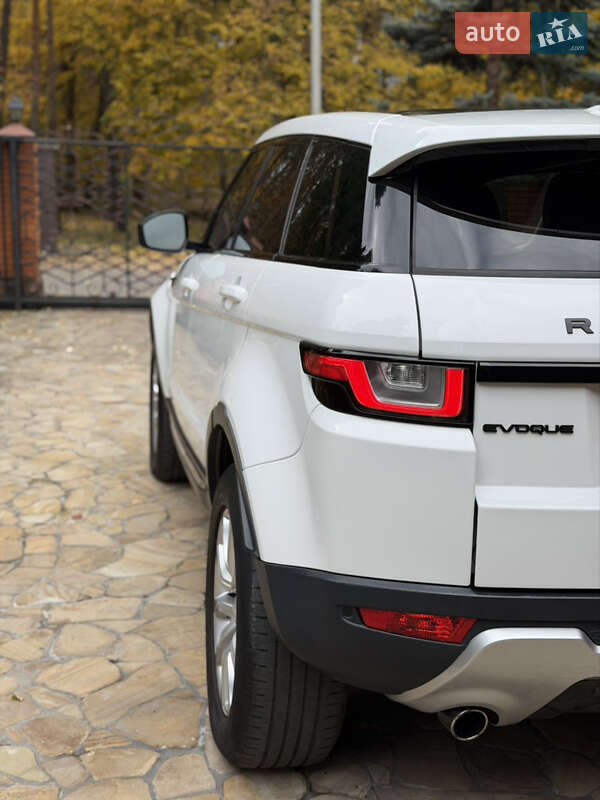 Внедорожник / Кроссовер Land Rover Range Rover Evoque 2016 в Черкассах фото 12 Внедорожник / Кроссовер Land Rover Range Rover Evoque 2016 в Черкассах