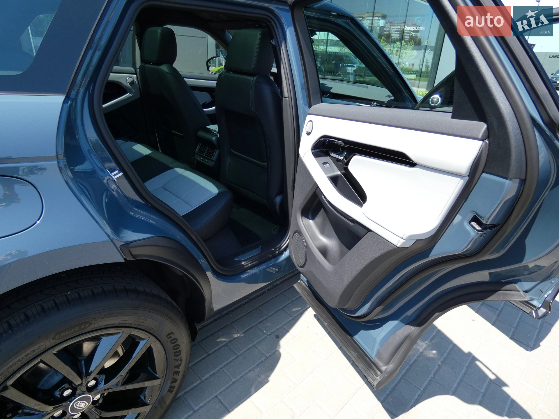 2025 Land Rover Range Rover Evoque - мініатюра 27