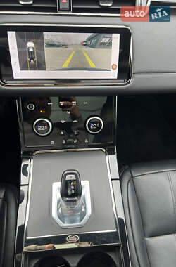 Позашляховик / Кросовер Land Rover Range Rover Evoque 2022 в 
