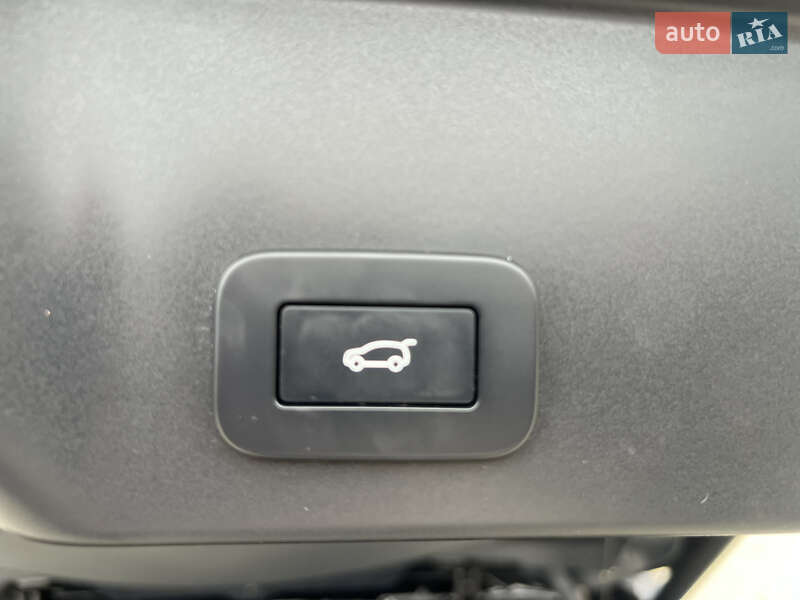 Внедорожник / Кроссовер Land Rover Range Rover Evoque 2022 в Лопатине фото 23 Внедорожник / Кроссовер Land Rover Range Rover Evoque 2022 в Лопатине