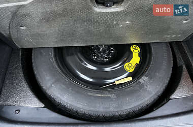 Позашляховик / Кросовер Land Rover Range Rover Evoque 2013 в  фото 26 Позашляховик / Кросовер Land Rover Range Rover Evoque 2013 в