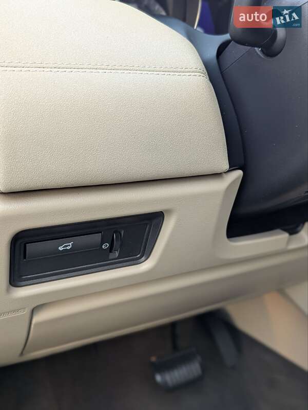 Позашляховик / Кросовер Land Rover Range Rover Evoque 2015 в Дубні фото 28 Позашляховик / Кросовер Land Rover Range Rover Evoque 2015 в Дубні