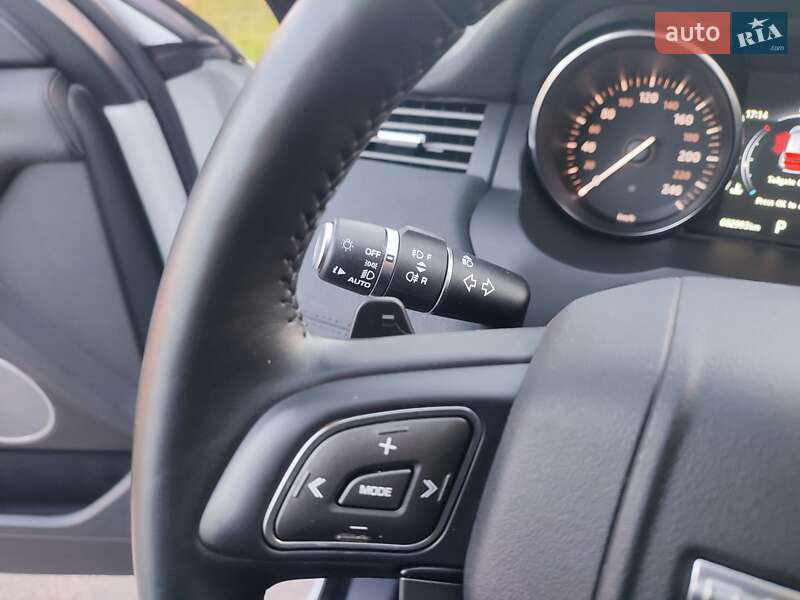 Внедорожник / Кроссовер Land Rover Range Rover Evoque 2016 в Киеве фото 18 Внедорожник / Кроссовер Land Rover Range Rover Evoque 2016 в Киеве