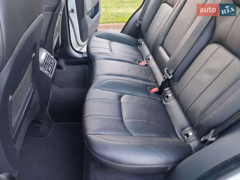 Внедорожник / Кроссовер Land Rover Range Rover Evoque 2016 в Киеве фото 32 Внедорожник / Кроссовер Land Rover Range Rover Evoque 2016 в Киеве