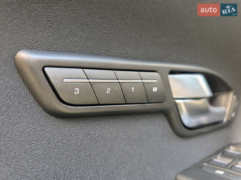 Позашляховик / Кросовер Land Rover Range Rover Evoque 2015 в Львові