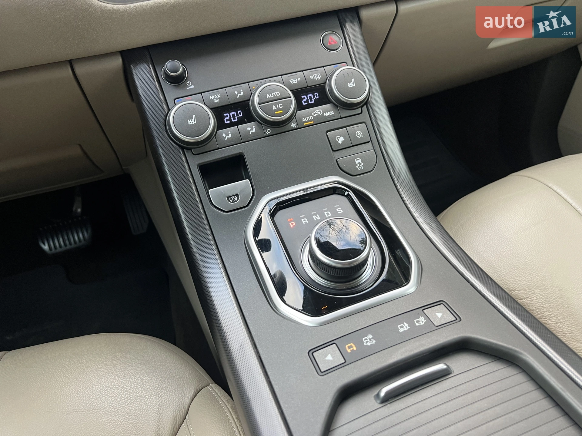 2018 Land Rover Range Rover Evoque - мініатюра 24