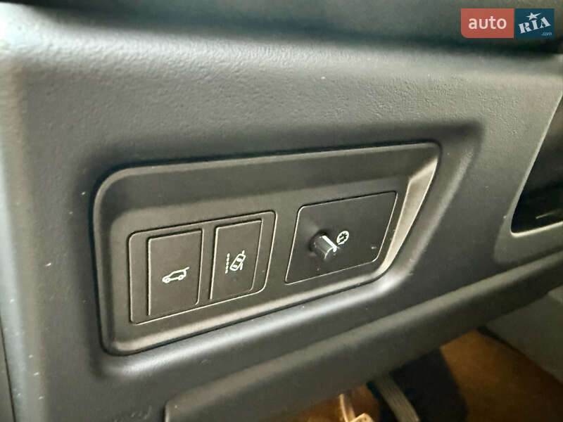 Позашляховик / Кросовер Land Rover Range Rover Evoque 2017 в Києві фото 72 Позашляховик / Кросовер Land Rover Range Rover Evoque 2017 в Києві