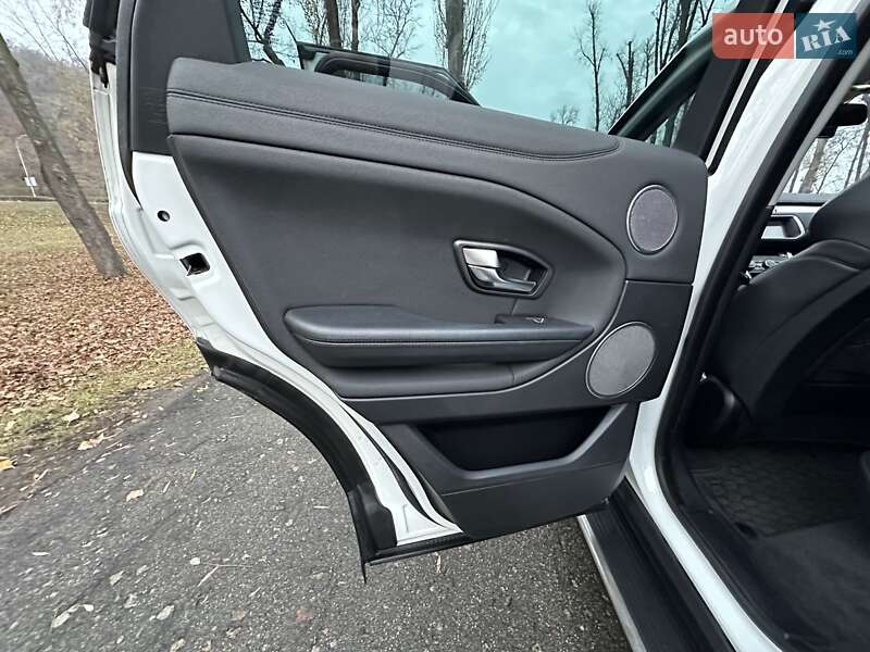 Внедорожник / Кроссовер Land Rover Range Rover Evoque 2016 в Киеве