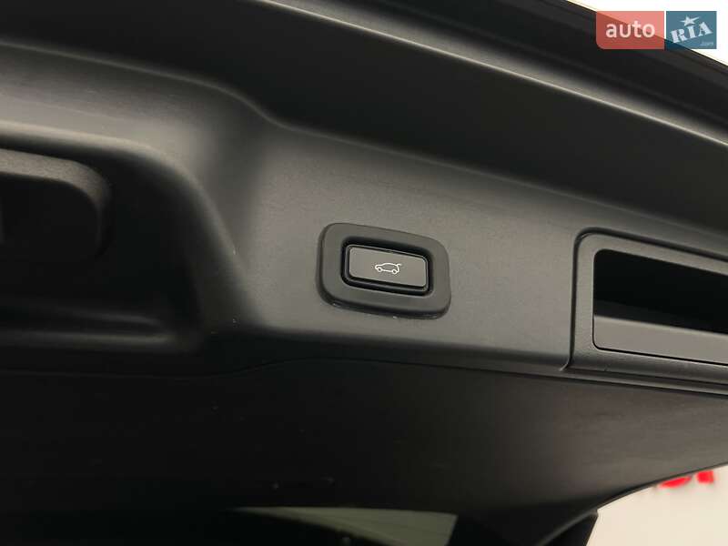 Позашляховик / Кросовер Land Rover Range Rover Evoque 2019 в Києві фото 21 Позашляховик / Кросовер Land Rover Range Rover Evoque 2019 в Києві