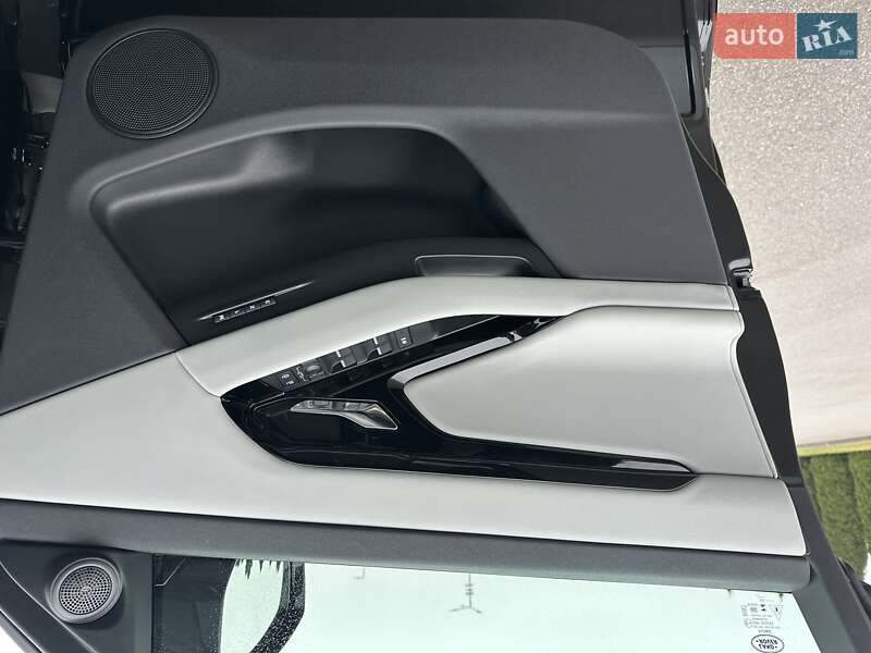 Внедорожник / Кроссовер Land Rover Range Rover Evoque 2024 в Киеве