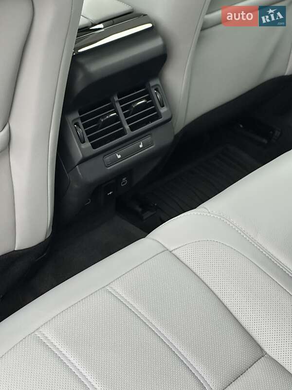 Внедорожник / Кроссовер Land Rover Range Rover Evoque 2024 в Киеве