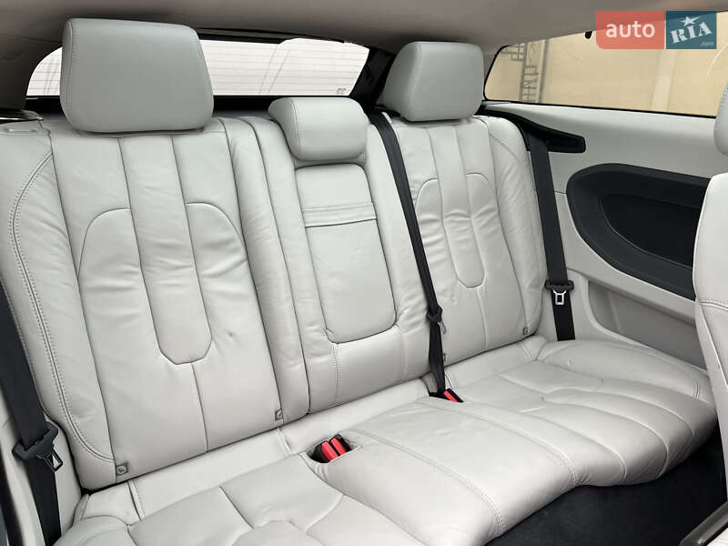 Внедорожник / Кроссовер Land Rover Range Rover Evoque 2011 в Житомире