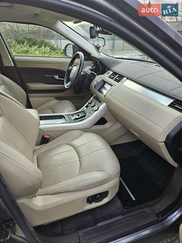 Позашляховик / Кросовер Land Rover Range Rover Evoque 2016 в Києві