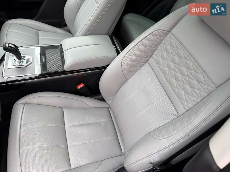 Внедорожник / Кроссовер Land Rover Range Rover Evoque 2020 в Киеве