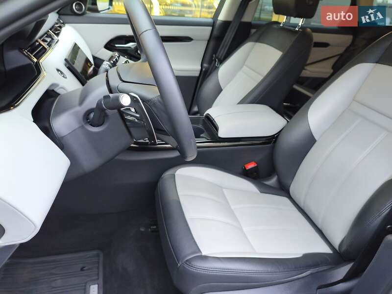 Внедорожник / Кроссовер Land Rover Range Rover Evoque 2023 в Киеве