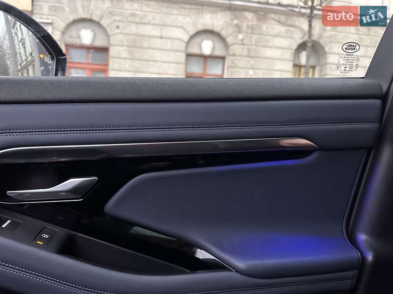Позашляховик / Кросовер Land Rover Range Rover Evoque 2019 в Дніпрі