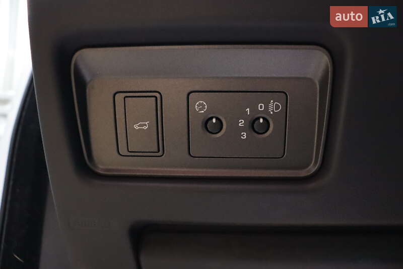 Позашляховик / Кросовер Land Rover Range Rover Evoque 2018 в Львові фото 15 Позашляховик / Кросовер Land Rover Range Rover Evoque 2018 в Львові