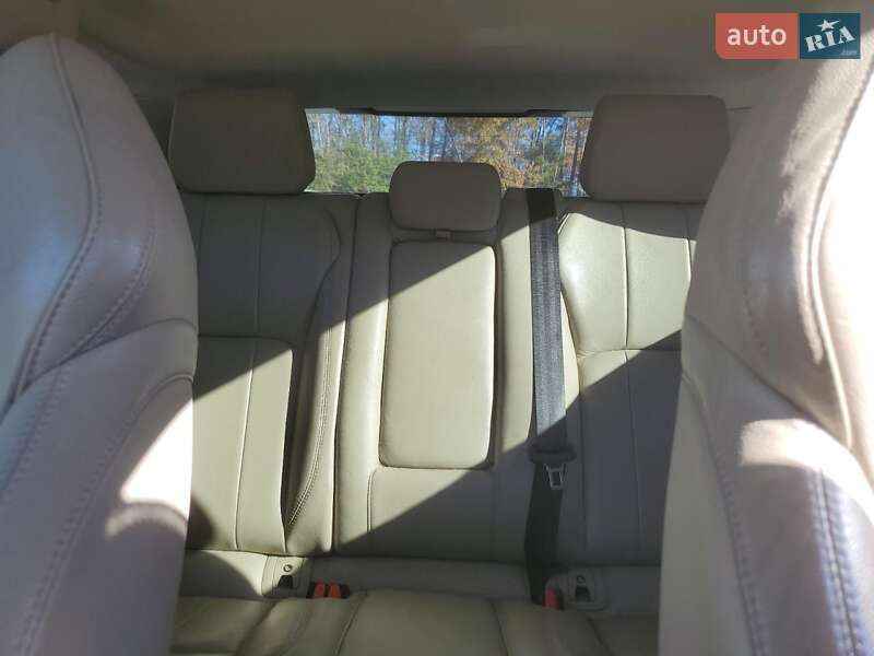 Позашляховик / Кросовер Land Rover Range Rover Evoque 2017 в Ужгороді