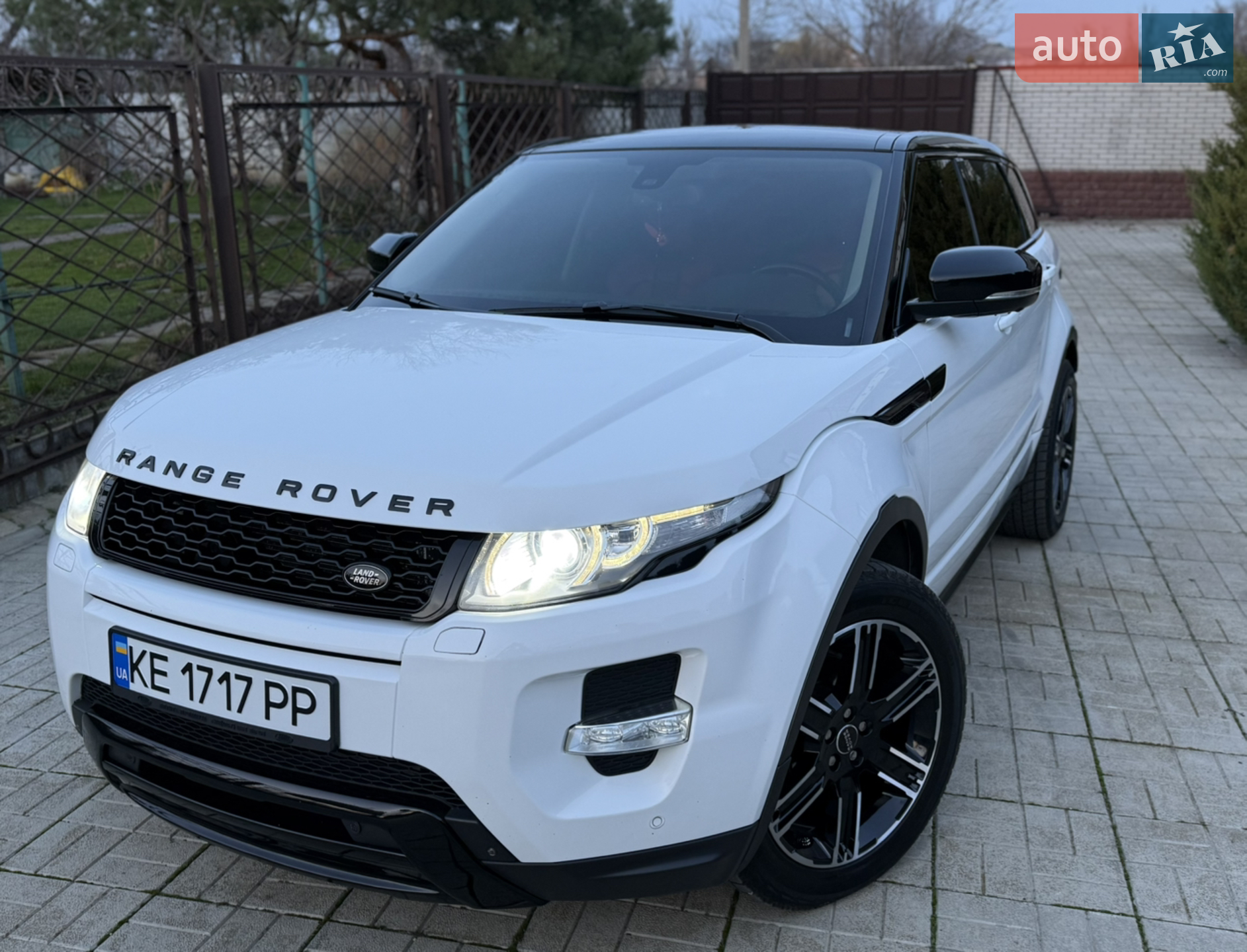 2012 Land Rover Range Rover Evoque - мініатюра 2