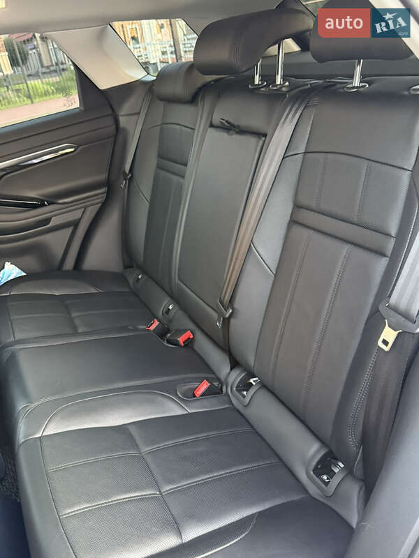 Внедорожник / Кроссовер Land Rover Range Rover Evoque 2019 в Киеве