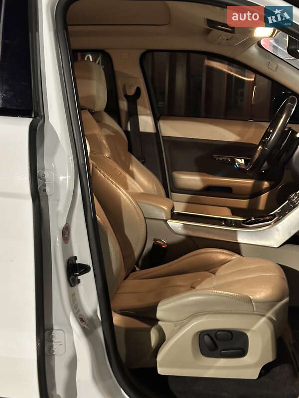 Внедорожник / Кроссовер Land Rover Range Rover Evoque 2012 в Львове