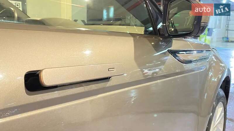 Внедорожник / Кроссовер Land Rover Range Rover Evoque 2019 в Киеве