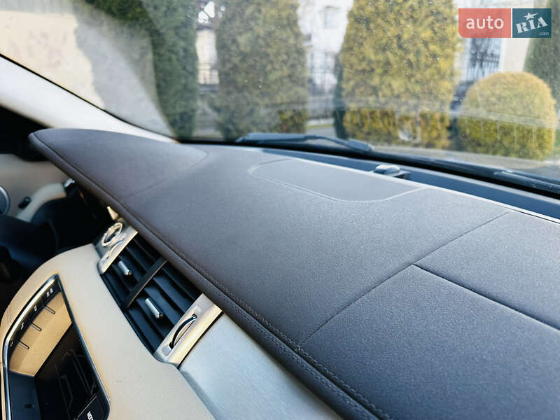 Позашляховик / Кросовер Land Rover Range Rover Evoque 2012 в Трускавці