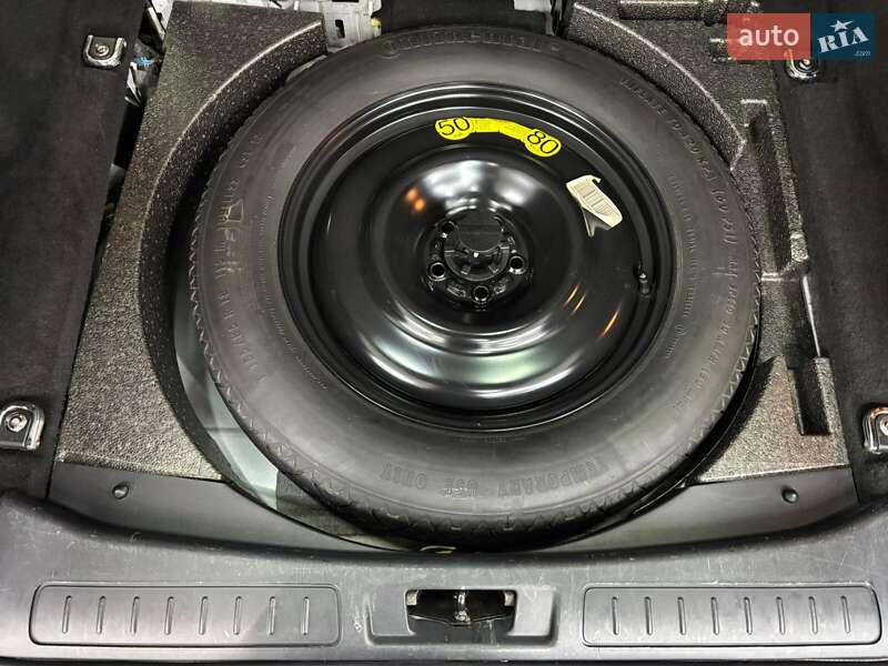 Внедорожник / Кроссовер Land Rover Range Rover Evoque 2016 в Киеве