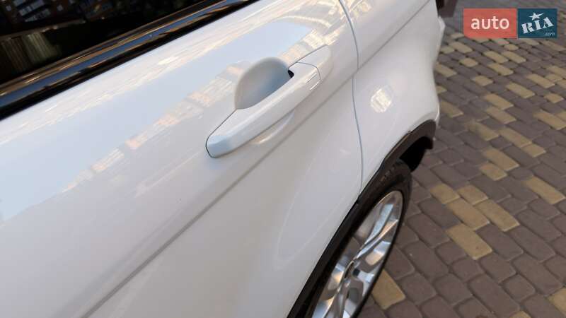 Позашляховик / Кросовер Land Rover Range Rover Evoque 2011 в Вінниці