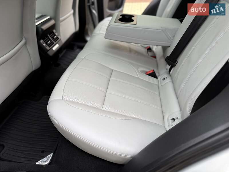 Внедорожник / Кроссовер Land Rover Range Rover Evoque 2021 в Одессе