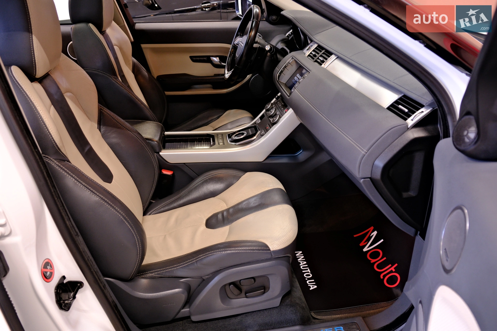 2011 Land Rover Range Rover Evoque - мініатюра 43