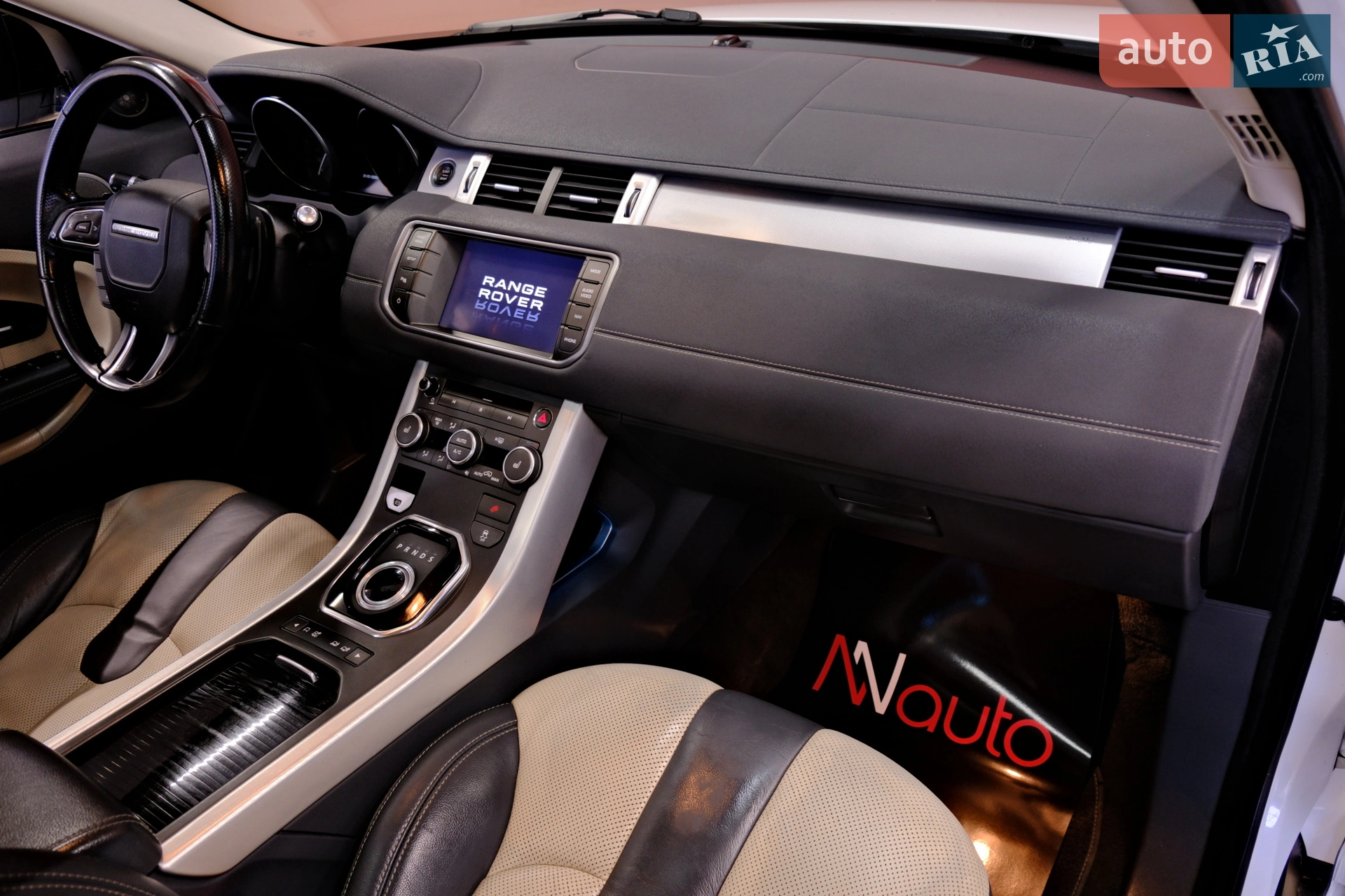 2011 Land Rover Range Rover Evoque - мініатюра 44