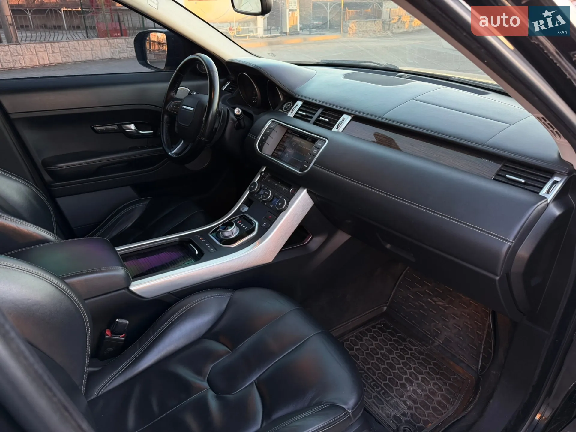 2012 Land Rover Range Rover Evoque - мініатюра 21