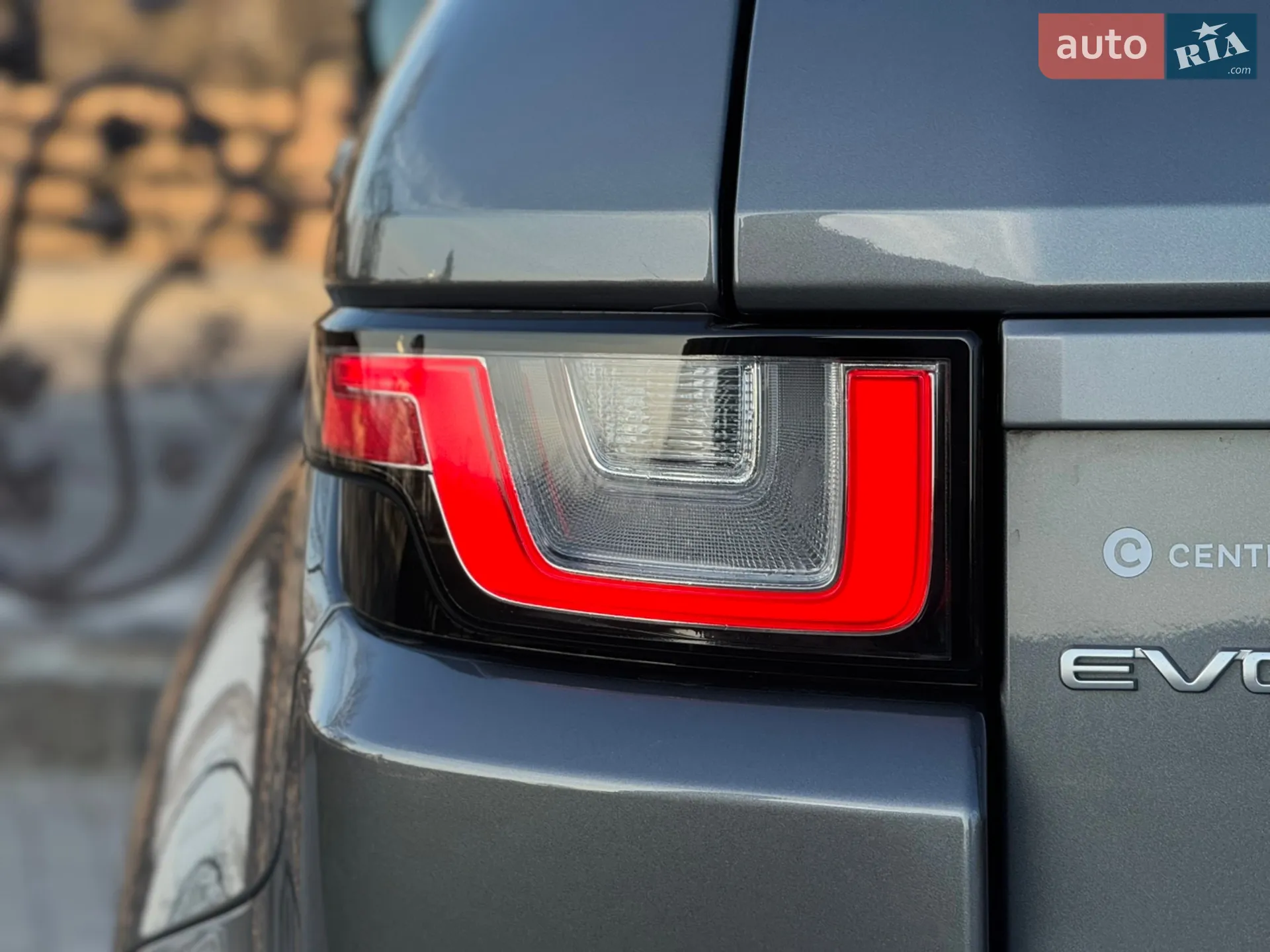 2019 Land Rover Range Rover Evoque - мініатюра 31