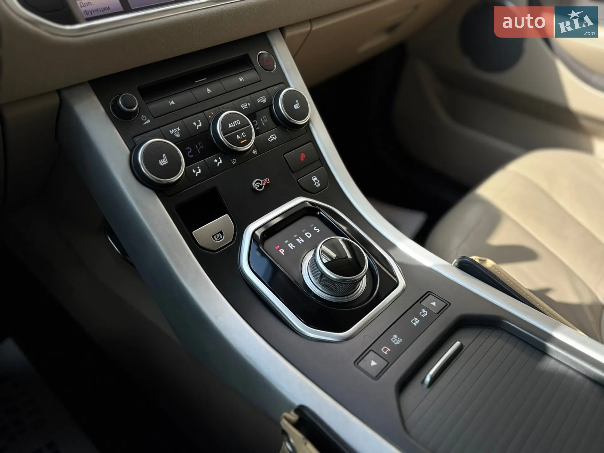2011 Land Rover Range Rover Evoque - мініатюра 14